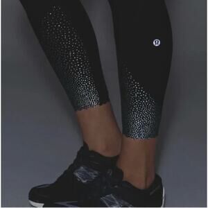 Lululemon Reflective Scallop Hem Leggings Size 6 Pockets